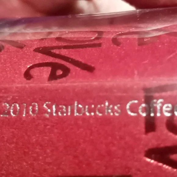 Valentine's Day Starbucks travel mug Excellent condition 💋 - Picture 4 of 7